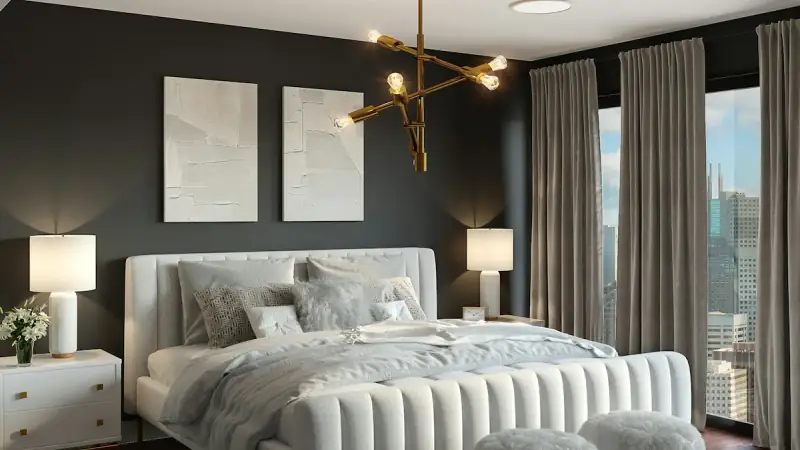 Dormitorio pequeño minimalista con ropa de cama blanca y tonos neutros